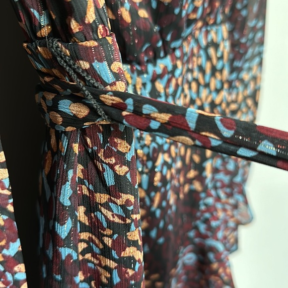 NWT Express Metallic Printed Faux Wrap Ruffle Hi-Lo V-neck Maxi Dress XXS - Picture 10 of 14